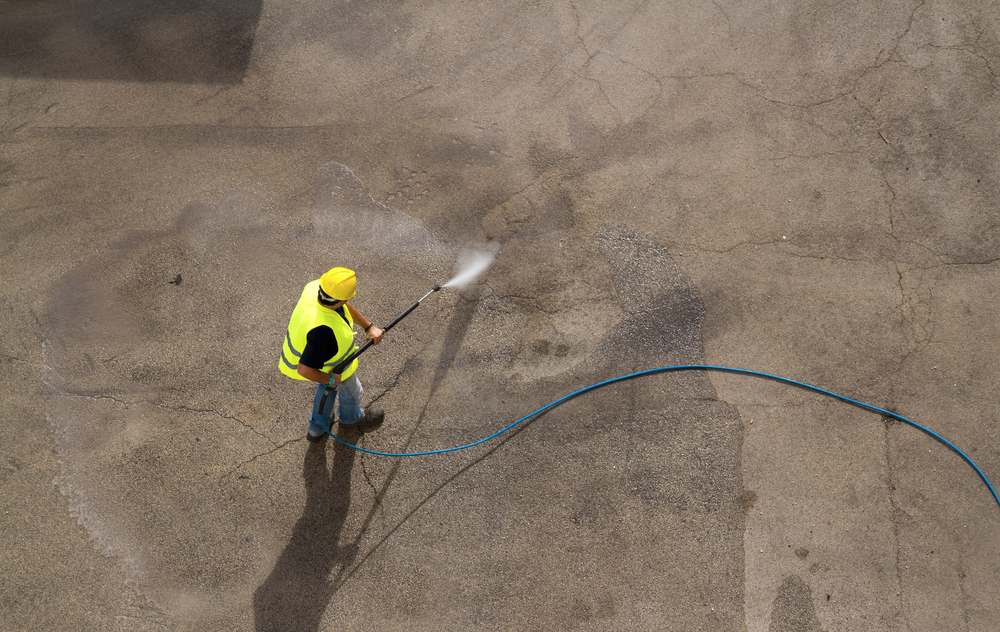 Soft washing services, pressure cleaning, roof washing, gutter cleaning annapolis maryland